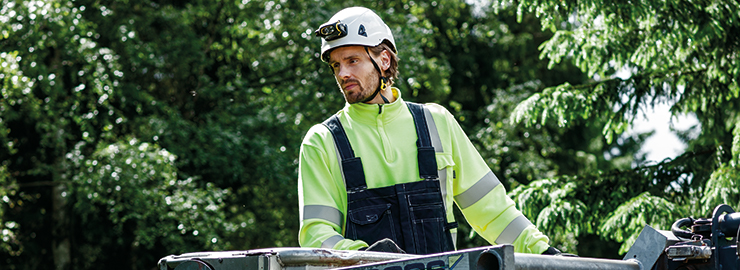 FLAMSKYDDADE HÄNGSELBYXOR